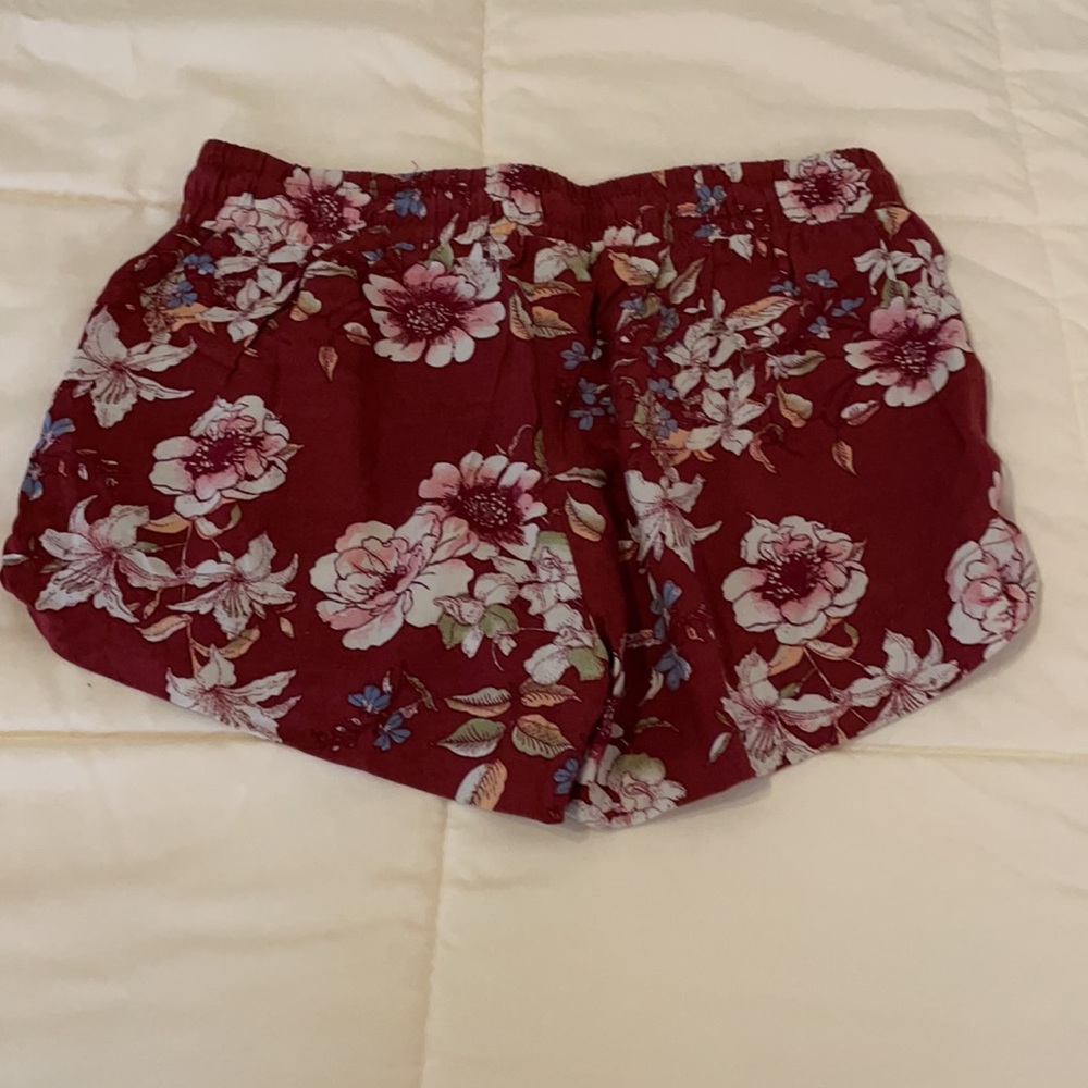 Shorts - Picture 4 of 4